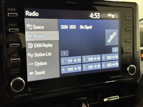 Used 2021 Toyota Corolla SE w/ SE Premium Package FWD image 14