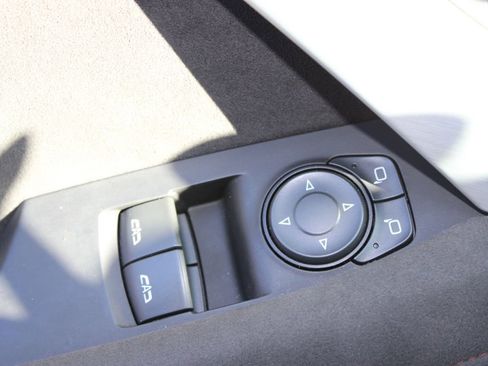 Used 2021 Chevrolet Camaro ZL1 image 23