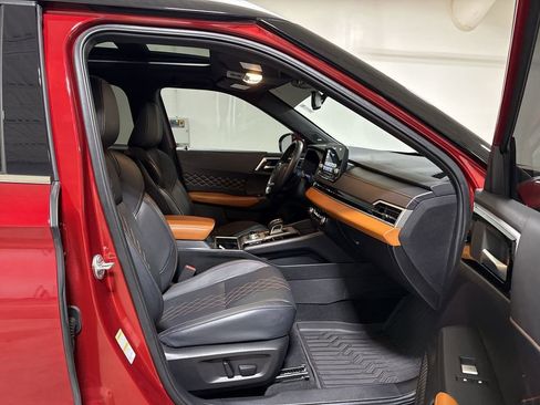 Used 2024 Mitsubishi Outlander SEL image 23