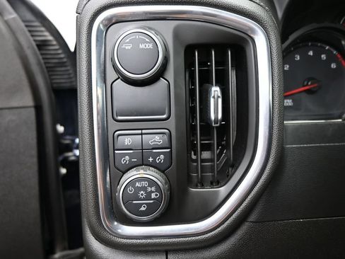 Used 2022 Chevrolet Silverado 3500 LT w/ Convenience Package RWD image 12
