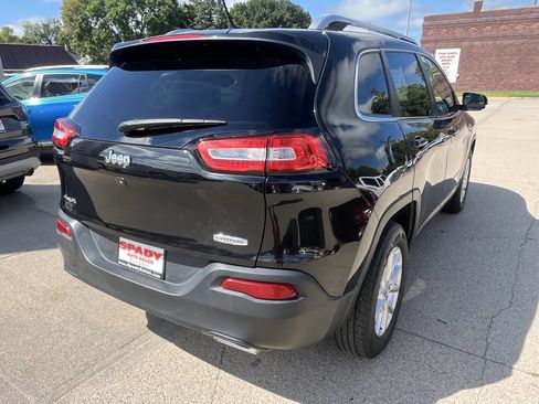Used 2015 Jeep Cherokee Latitude w/ Cold Weather Group image 8