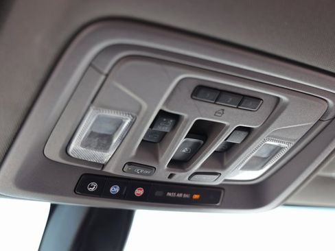 Used 2020 Chevrolet Silverado 1500 LT Trail Boss image 23