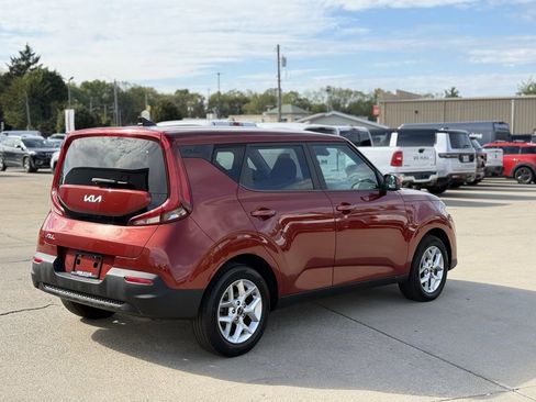 Used 2022 Kia Soul LX w/ Technology Package image 7