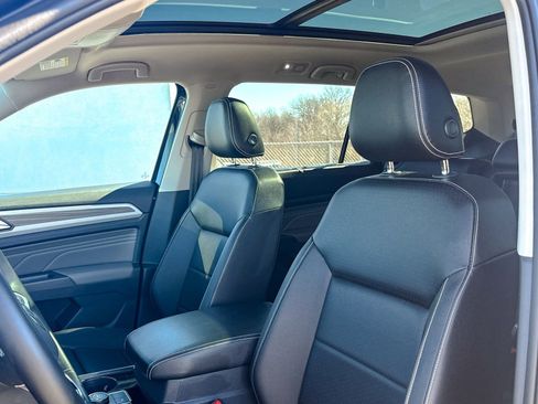 Used 2023 Volkswagen Atlas SEL image 19