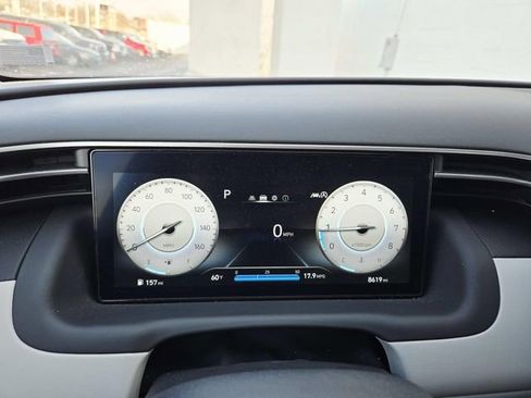 Used 2024 Hyundai Tucson SE image 18