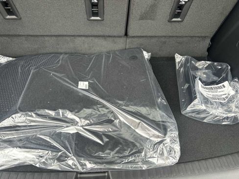 New 2026 Buick Enclave Sport Touring w/ Power Package FWD image 31
