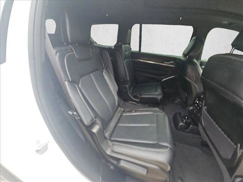 Used 2023 Jeep Grand Cherokee L Overland AWD/4WD image 20