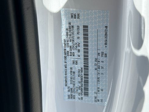 New 2025 Ford F350 XL w/ XL Chrome Package image 26