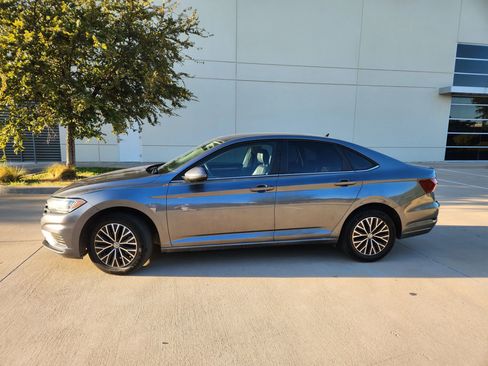 Used 2020 Volkswagen Jetta SE image 11