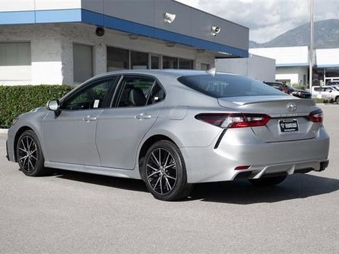 Used 2023 Toyota Camry SE image 42