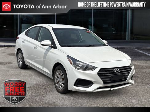 Used 2018 Hyundai Accent SE FWD image 1