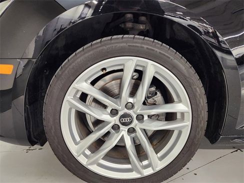 Used 2017 Audi A4 2.0T Ultra Premium w/ Convenience Package image 8