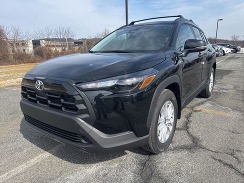 New 2026 Toyota Corolla Cross LE image 3