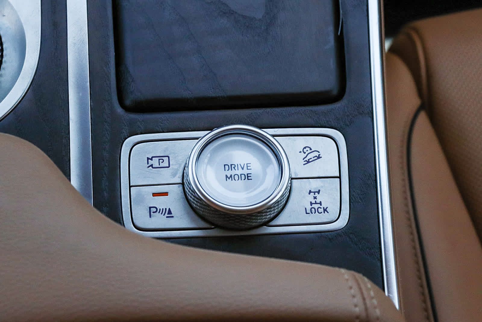Used 2024 Genesis GV80 2.5T w/ Advanced Package AWD/4WD image 27