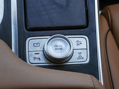 Used 2024 Genesis GV80 2.5T w/ Advanced Package AWD/4WD image 27