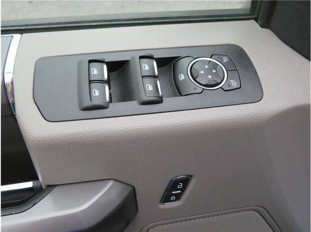 Used 2018 Ford F150 XLT w/ Equipment Group 302A Luxury AWD/4WD image 11