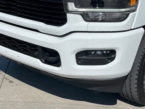Used 2024 RAM 2500 Laramie AWD/4WD image 5