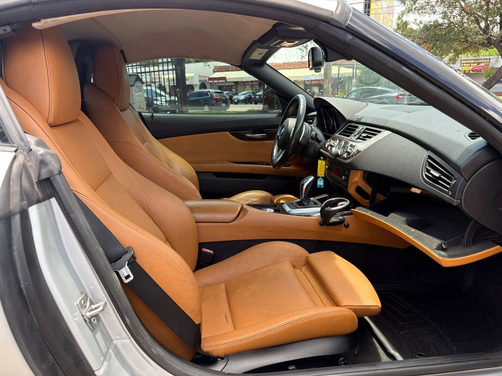 Used 2012 BMW Z4 sDrive28i w/ Sport Pkg RWD image 12