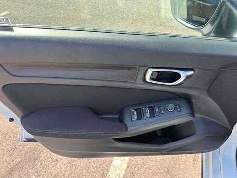 Used 2022 Honda Civic Sport image 13