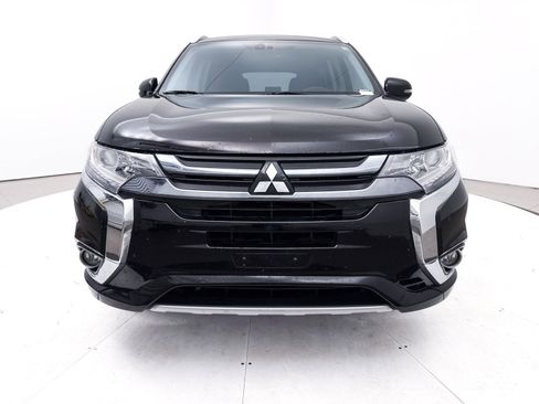 Used 2018 Mitsubishi Outlander SEL image 11
