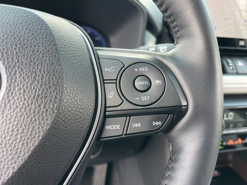 Used 2024 Toyota RAV4 Limited image 24