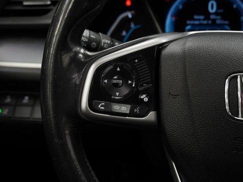 Used 2018 Honda Civic Touring image 32