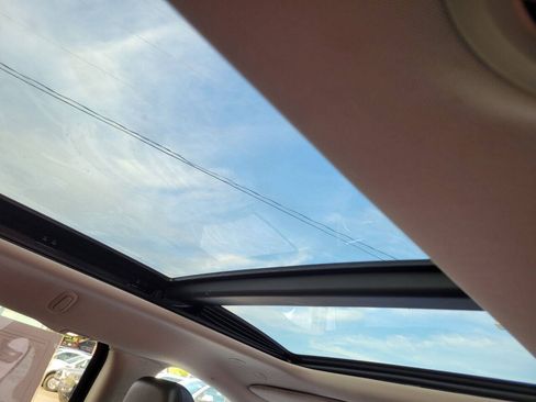 Used 2020 Chrysler Pacifica Limited FWD image 14
