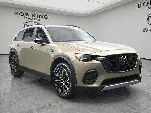 New 2025 MAZDA CX-70 Plug-In Hybrid w/ Premium Plus image 8