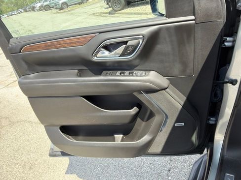 Used 2024 Chevrolet Tahoe High Country AWD/4WD image 38