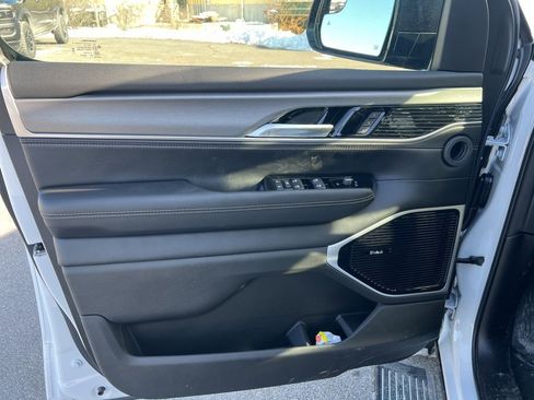 New 2026 Jeep Grand Wagoneer Limited image 21