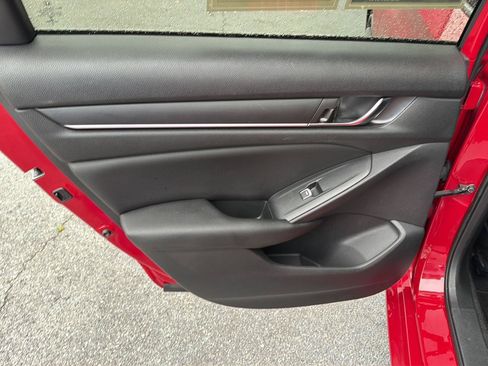 Used 2021 Honda Accord Sport image 17