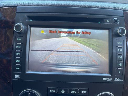 Used 2012 GMC Yukon Denali AWD/4WD image 18