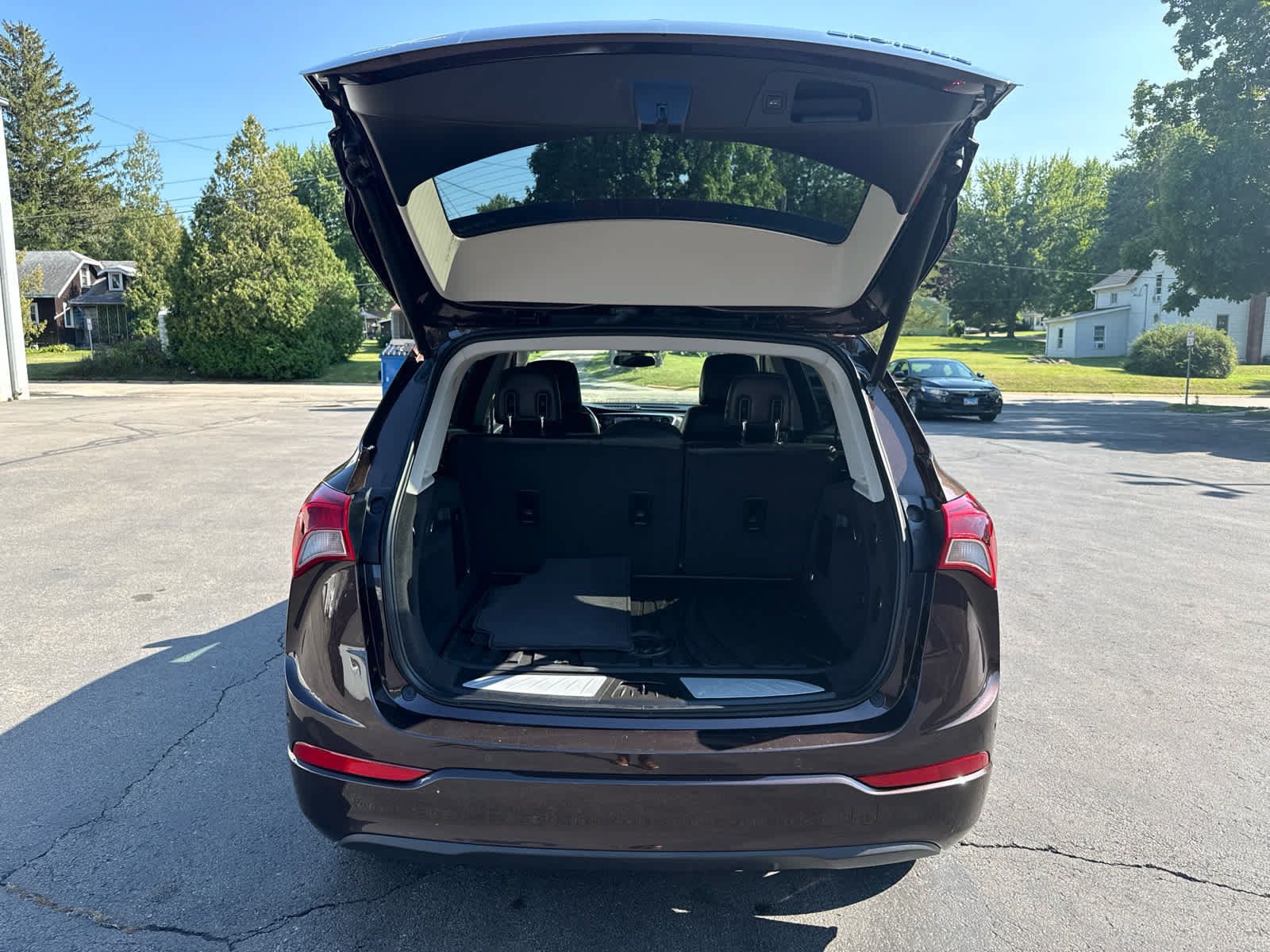 Used 2020 Buick Envision Essence FWD image 16