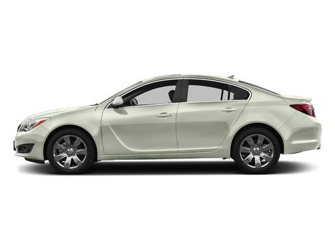 Used 2016 Buick Regal FWD image 3