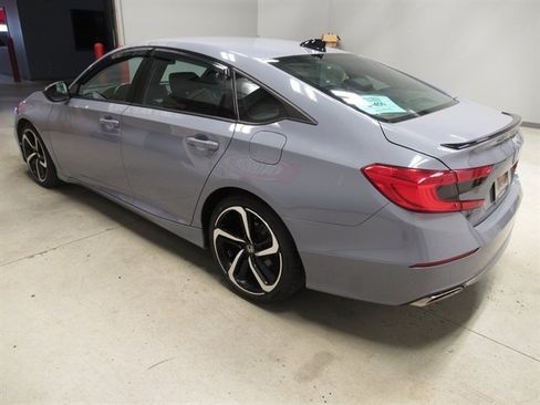 Used 2022 Honda Accord Sport image 4