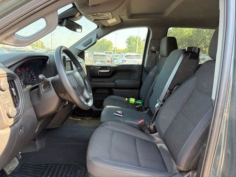 Used 2025 Chevrolet Silverado 1500 Custom Trail Boss AWD/4WD image 15