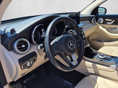 Used 2019 Mercedes-Benz GLC 300 image 10
