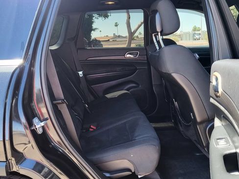 Used 2015 Jeep Grand Cherokee Laredo w/ Quick Order Package 23E AWD/4WD image 21