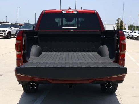 Used 2024 RAM 1500 Laramie AWD/4WD image 8