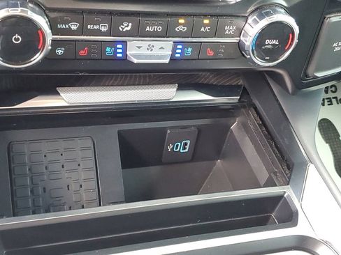 Used 2024 Ford F350 Platinum AWD/4WD image 27