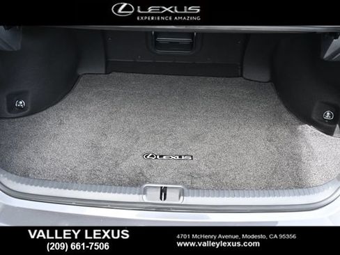 Used 2025 Lexus ES 350 w/ Accessory Package (Z2) FWD image 19