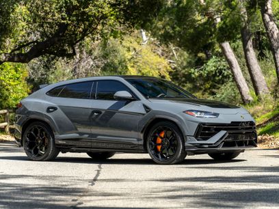 Used 2023 Lamborghini Urus Performante