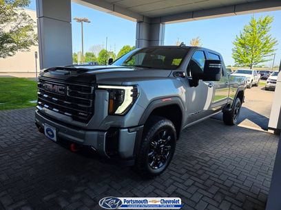 Used 2025 GMC Sierra 2500 AT4