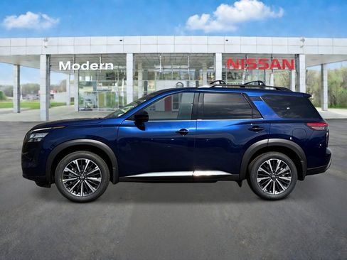 New 2026 Nissan Pathfinder Platinum AWD/4WD image 2