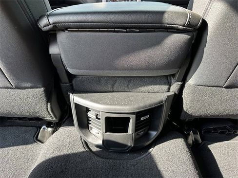 Used 2024 RAM 2500 Tradesman w/ Chrome Appearance Group image 12