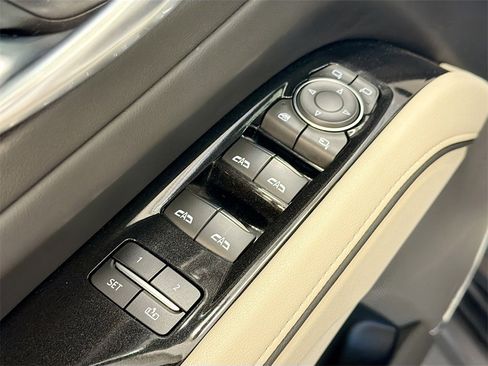 Used 2021 Cadillac Escalade Sport image 18