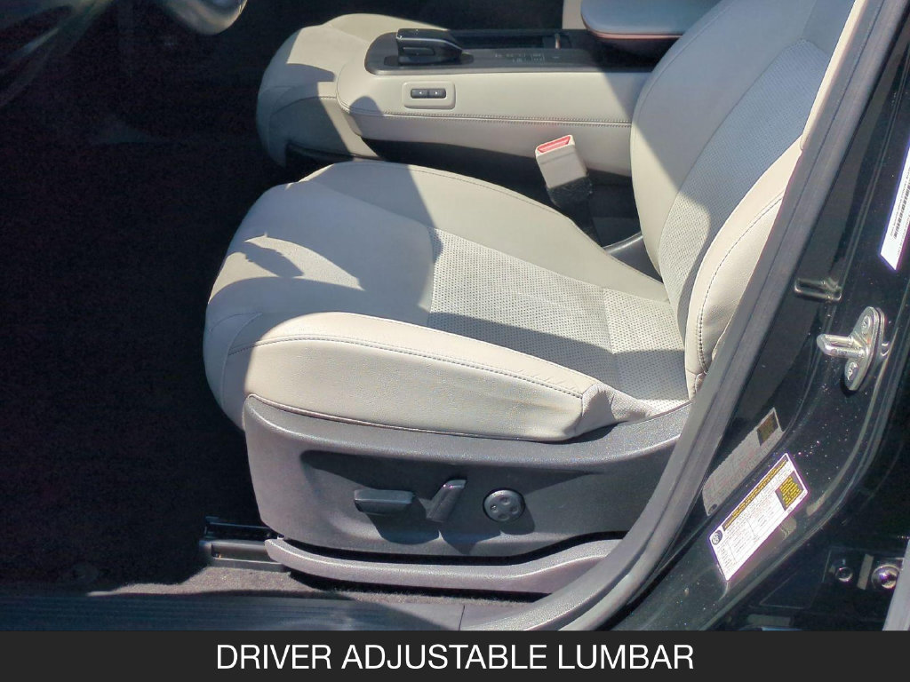Certified 2024 Nissan Ariya FWD image 15