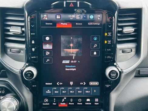 Used 2024 RAM 1500 Laramie image 23