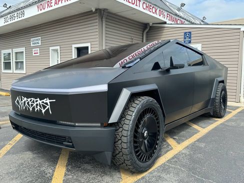 Used 2024 Tesla Cybertruck Cyberbeast AWD/4WD image 1