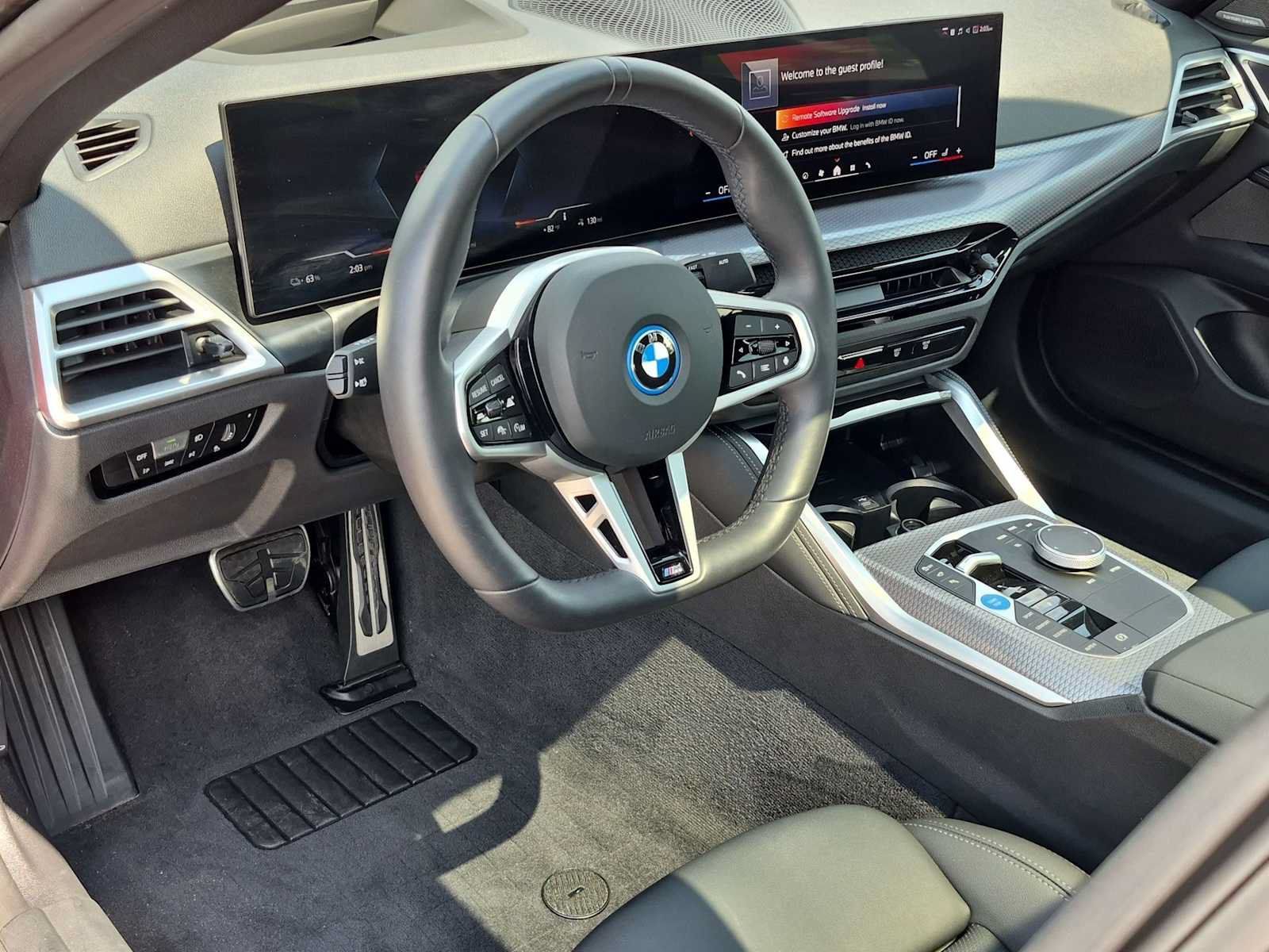 Used 2025 BMW i4 xDrive40i w/ M Sport Package AWD/4WD image 10